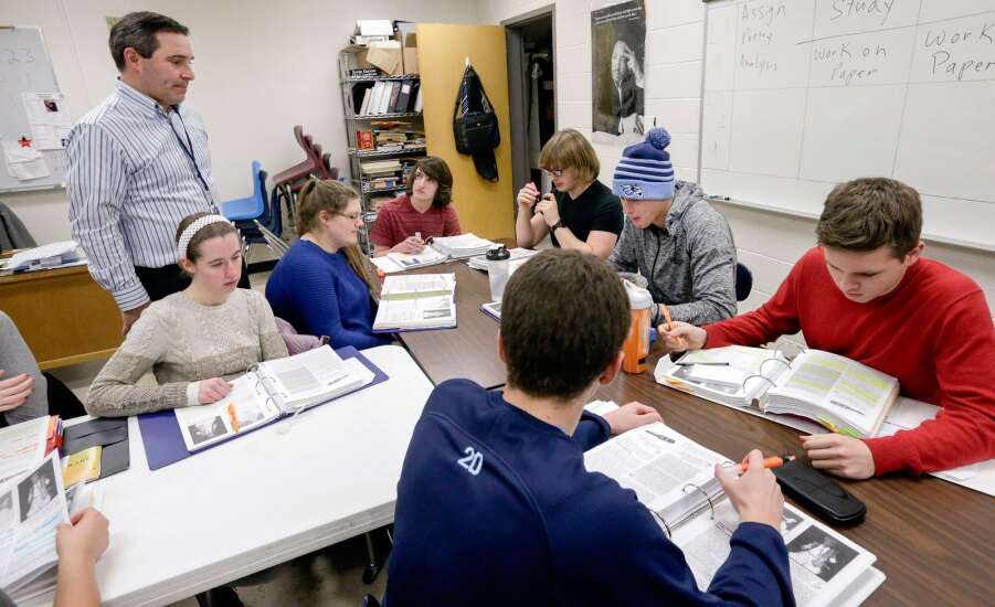Time Machine: Cedar Rapids Jefferson High teams excel in academic competition