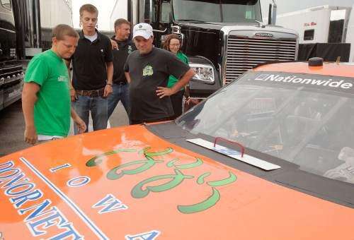 Racing: Gase family meets recipient of late mother's organ donation