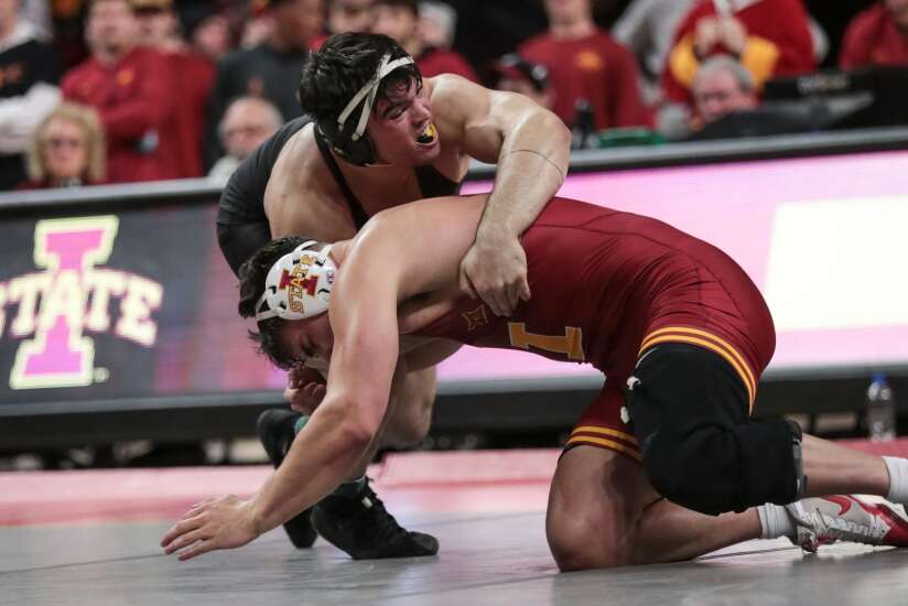 Photos: Iowa vs. Iowa State Cy-Hawk wrestling dual 
