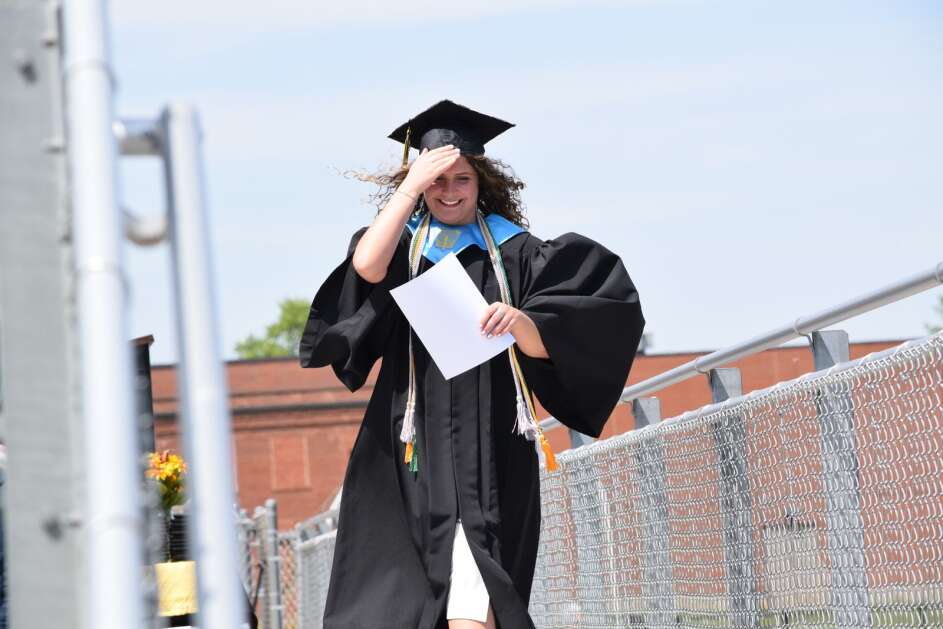 New London graduate Kalayna Durr smiles after receiving an academic achievement award at New London’s graduation on Sunday, May 21, 2023. (Hunter Moeller/The Union) 