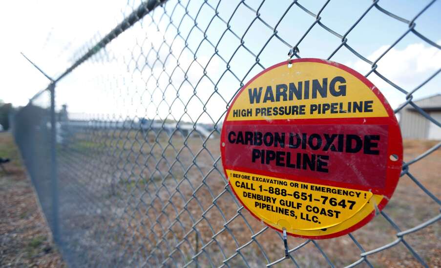 Witnesses describe Mississippi CO2 pipeline explosion