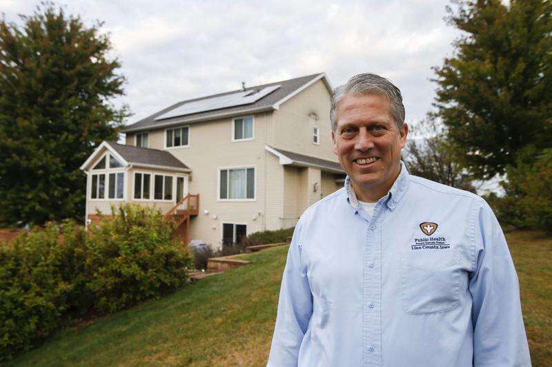 Environmental official helps spread solar power in Linn County