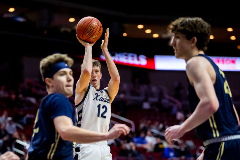 Xavier rolls in the Class 3A boys’ state basketball semifinals, topping Sioux City Heelan, 72-59