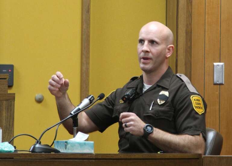 Officers describe fatal shooting, attempts to help fallen Iowa trooper