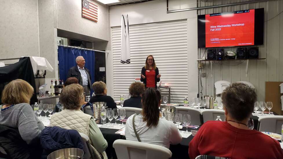 Cedar Valley Winery hosts Wine Wednesday