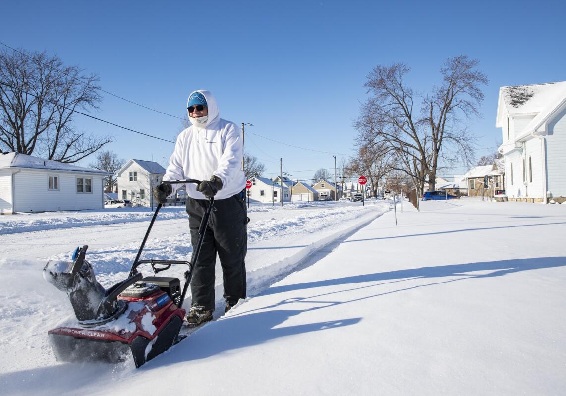 Relawan masih dibutuhkan untuk program ‘Snow Buddies’ Cedar Rapids