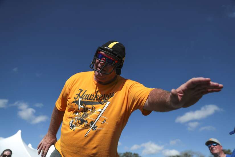 Photos: Vrbo Citrus Bowl fan fashion