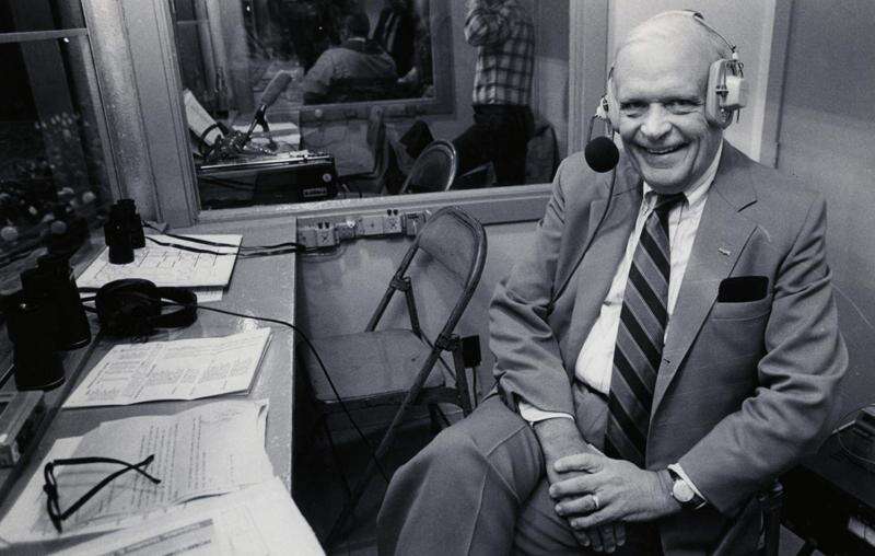 Iowa broadcasting legend Bob Brooks dies at 89