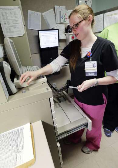UIHC mandates new, uniform scrubs for nurses