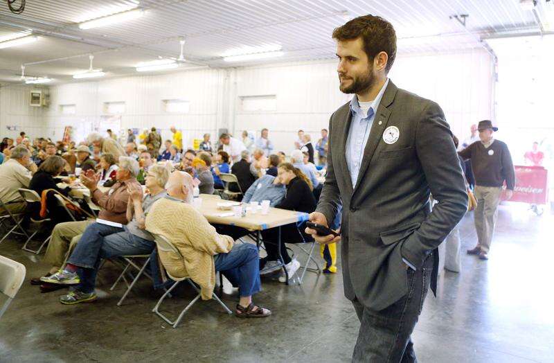 Zach Wahls will seek Bob Dvorsky's seat in Iowa Senate