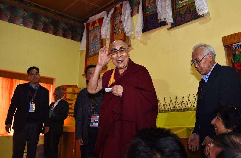 Dalai Lama says Tibetan people should decide on his succession
