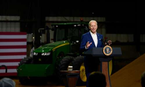 Midwest governors working with White House on year-round E15 sales