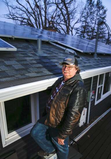 Legislature may cover Iowans on waitlist for solar tax credits