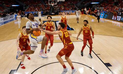 Fortunes reverse for Hawkeyes, Cyclones in NCAA men’s tourney