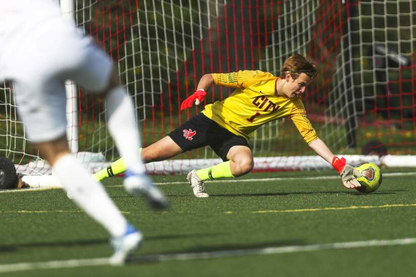 Iowa City High helps shake up competitive MVC Mississippi boys’ soccer race