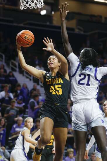 Caitlin Clark injured in Iowa’s 84-83 loss at Kansas State