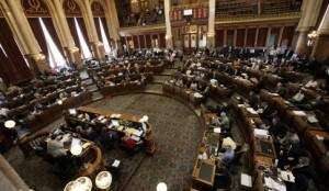Iowa House passes education reform plan