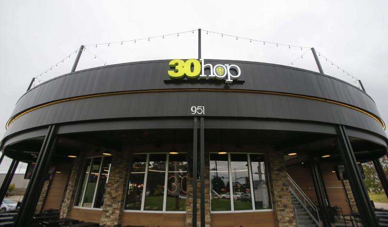 30hop owners take over Louie’s Wine Dive in Coralville
