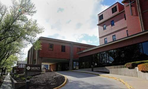 UI Health Care offered $605M to buy Mercy Iowa City