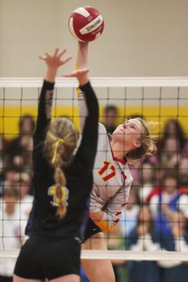 Marion sizzles early, sweeps Benton to advance to state volleyball