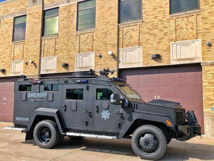 Iowa City police use 2 armored vehicles in search related to recent shootings