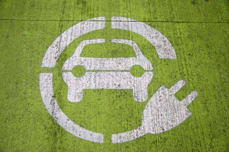 Method used to bill electric car owners in Iowa could shape future for vehicles in the state