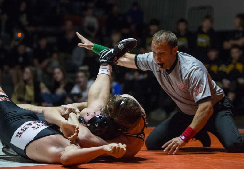 Photos: Waverly-Shell Rock vs. West Delaware wrestling