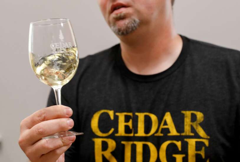 How to taste wine: Lessons from Iowa winemakers