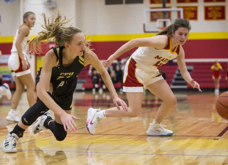 Center Point-Urbana girls’ basketball shrugs off slow start, beats Marion