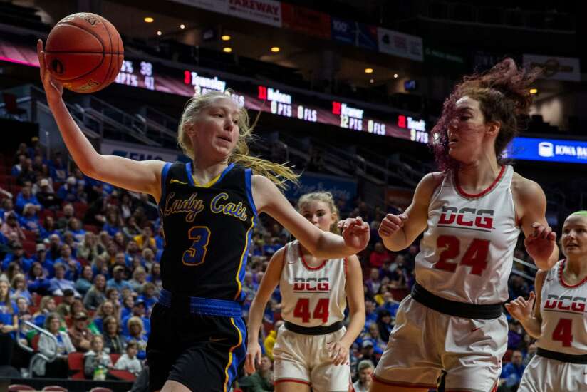 The Gazette’s  2022-23 preseason Iowa high school girls basketball rankings: First draft