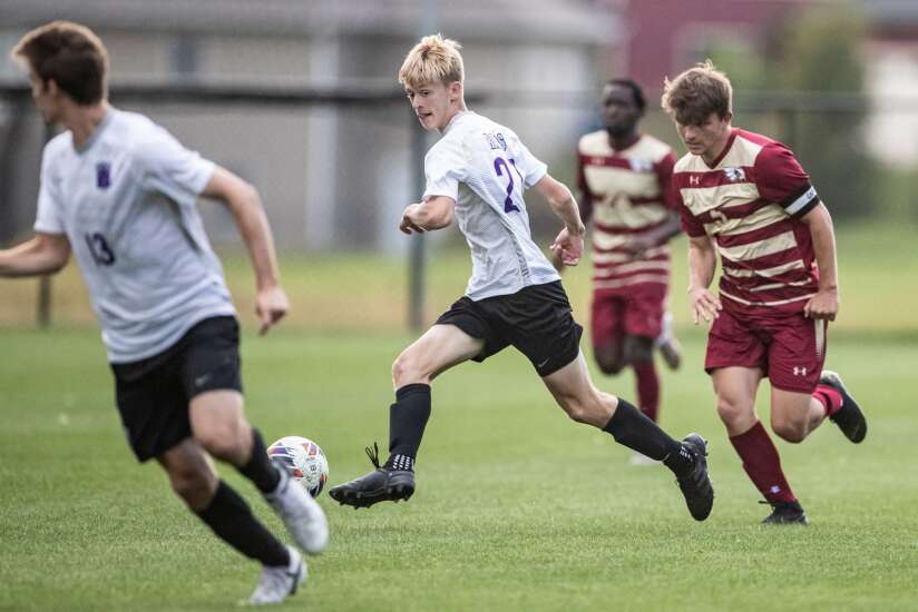 Photos: Coe at Cornell Soccer