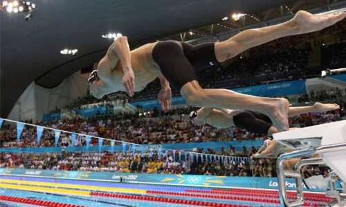 Olympics: Phelps bests Lochte in 200 IM