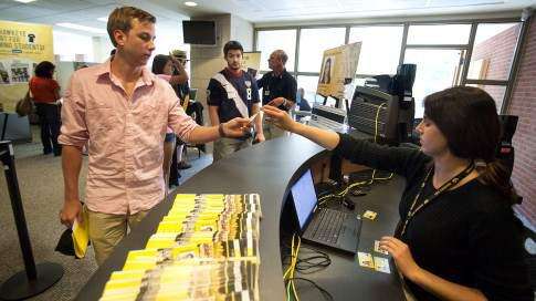 Colleges, universities expand use of student ID cards