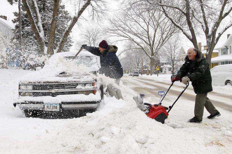 Keep digging, Iowa: More snow is on the way