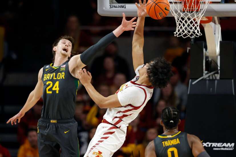No. 8 Iowa State men’s basketball hangs with No. 1 Baylor, but takes first loss