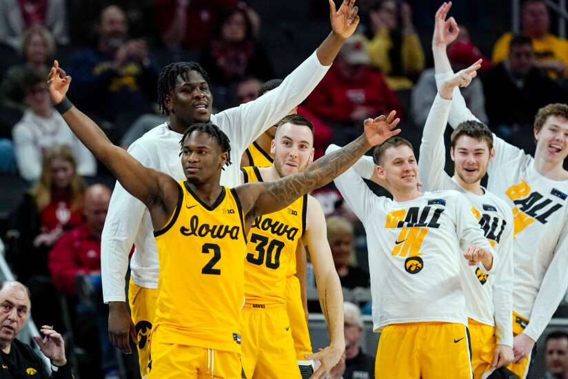 Hawkeyes burst into Big Ten tournament throwing flames and torching Northwestern, 112-76