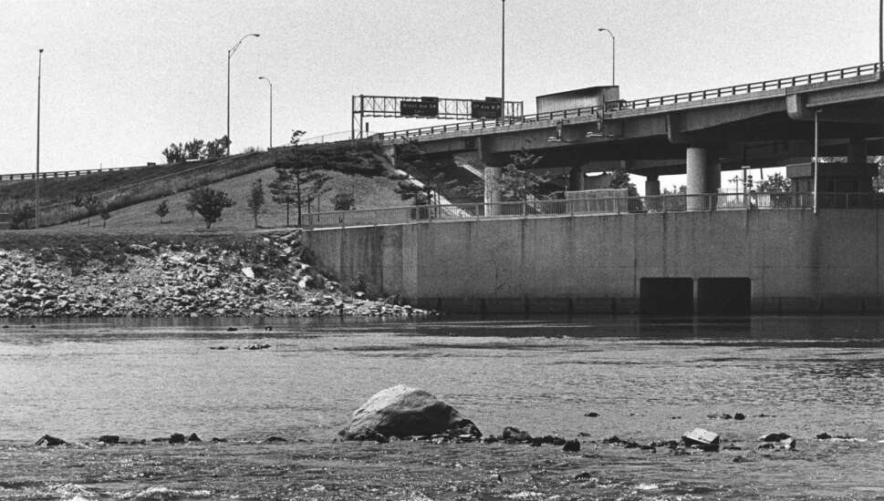 Time Machine: Highwater Rock a longtime ‘safety signal’ in Cedar River 