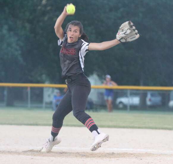 Pekin girls walk-off in Game 1, lose Game 2 in rare SEISC North doubleheader