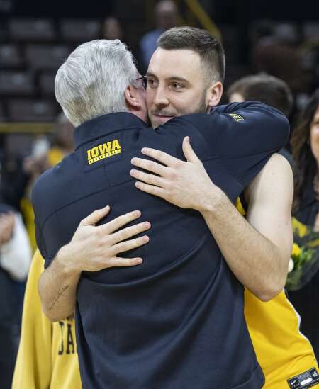 Senior moment after moment for Hawkeyes in home-finale romp past Northwestern