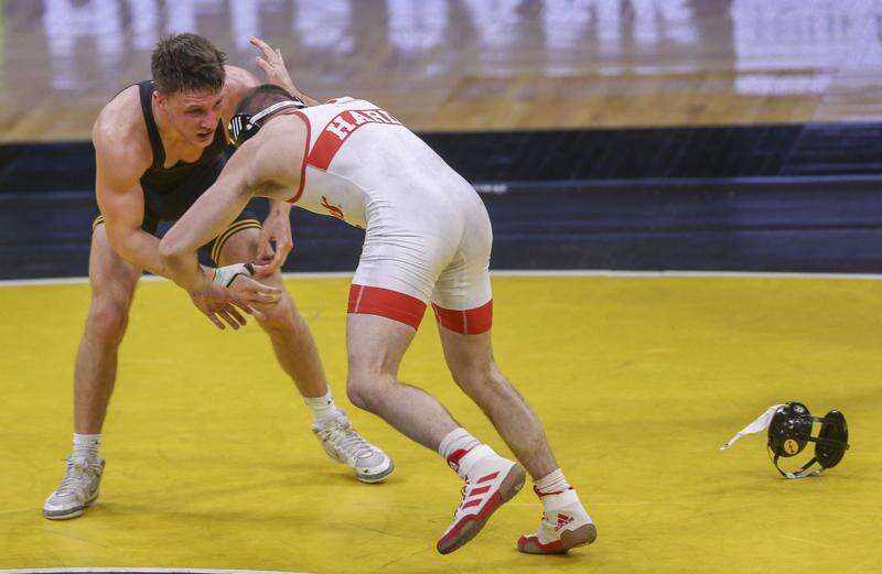 Iowa’s Max Murin among NCAA wrestling at-large qualifiers