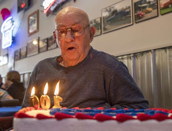 Iowa World War II veteran turns 100