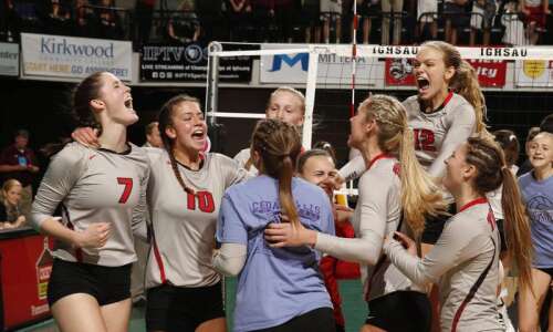 No. 1 Cedar Falls rolls to the 5A state volleyball…