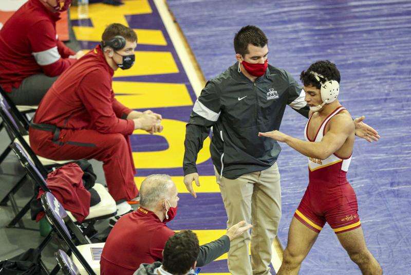 Iowa State wrestling: Kysen Terukina goes from the beaches of Hawaii to the mats of Hilton