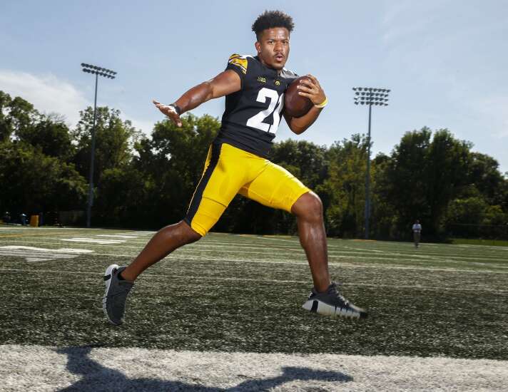 Ivory Kelly-Martin overcomes mental battle with ACL injury to be Iowa's trusted second running back