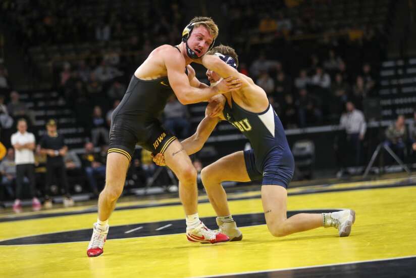 Photos: Iowa Hawkeyes men’s wrestling vs. Cal Baptist 