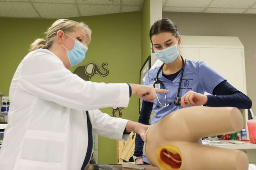 New Mercy Medical partnership with Mount Mercy University aims to keep nurses in Cedar Rapids
