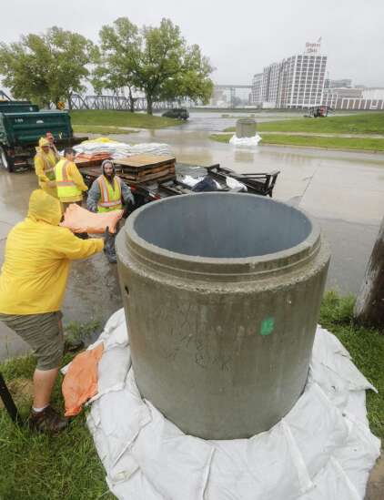 Photos: Cedar Rapids prepares for flooding