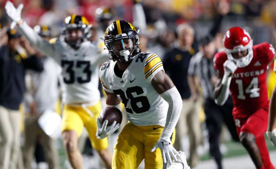 Kaevon Merriweather is another great gift to Hawkeyes from Michigan