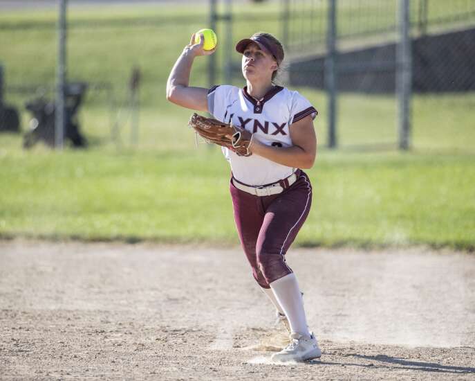 Lisbon stands on even footing with North Linn after softball split
