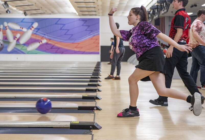 Iowa high school bowling 2022-23: Gazette area teams and bowlers to watch